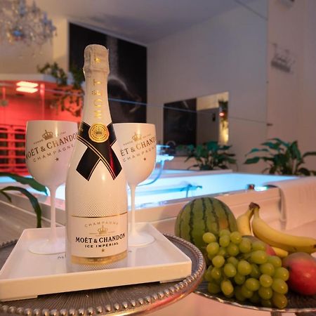 Apartament Sensual Sauna&Jacuzzi Poznan Stare Miasto Eksteriør billede